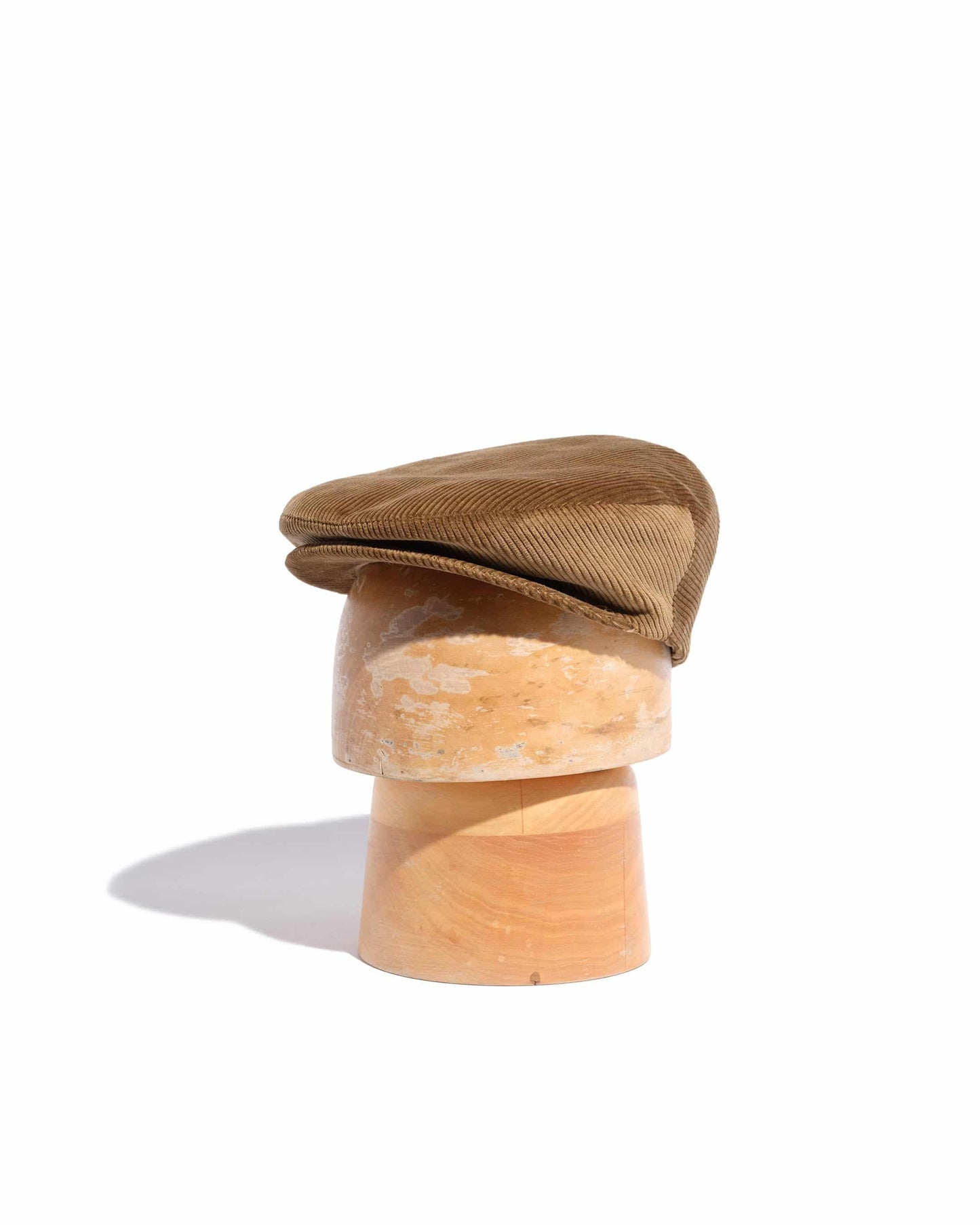 Casquette traditionnelle velours côtelé noisette