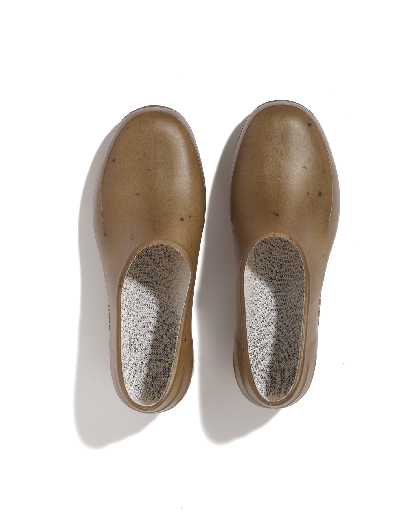 Gardana hemp plastic clogs